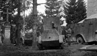 Броня русской армии. Бронеавтомобили и бронепоезда в Первой мировой войне - i_175.jpg