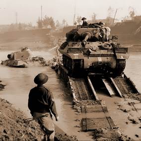 «Ахиллес» форсирует реку Савио в Северной Италии по мостоукладчику «Черчилль Арк», 1944 год. Слева видна разбитая «Пантера» - «Ахиллес» с железной пятой | Warspot.ru